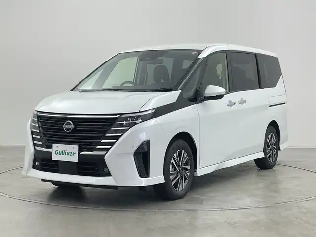 日産 セレナ e－パワー ハイウェイスター V 群馬県 2025(令7)年 0.1万km未満 プリズムホワイト 登録済未使用車　純正１２．３型ナビ　純正１１型後席モニター　全周囲カメラ　デジタルインナーミラー　両側電動スライドドア　置くだけ充電　衝突被害軽減ブレーキ　アダプティブクルーズコントロール　禁煙車