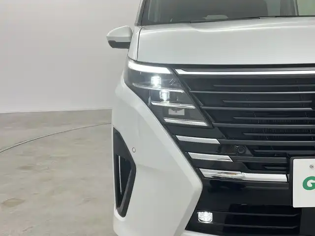 日産 セレナ e－パワー ハイウェイスター V 群馬県 2025(令7)年 0.1万km未満 プリズムホワイト 登録済未使用車　純正１２．３型ナビ　純正１１型後席モニター　全周囲カメラ　デジタルインナーミラー　両側電動スライドドア　置くだけ充電　衝突被害軽減ブレーキ　アダプティブクルーズコントロール　禁煙車