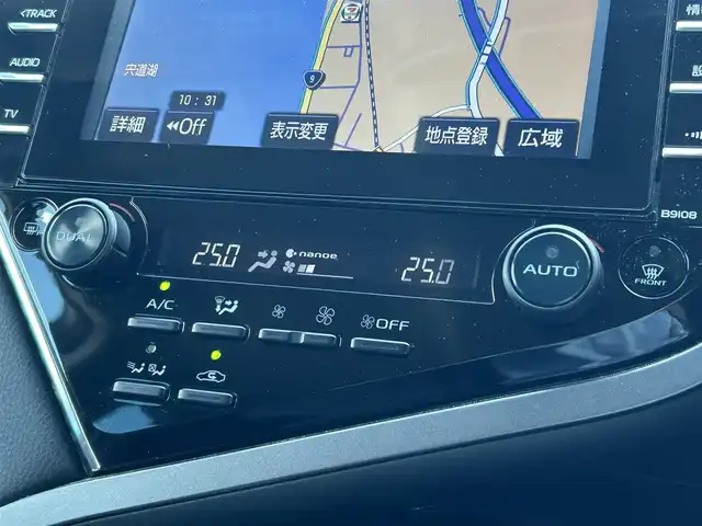 トヨタ カムリ G レザーパッケージ 島根県 2017(平29)年 4.2万km グラファイトM 登録時走行距離41845km/ワンオーナー/保証書/取扱説明書/純正メーカーOPナビ/・フルセグTV/・Bluetooth接続/・CD/DVD再生/・SDミュージックサーバー/・AM/FM/ToyotaSafetySense/・プリクラッシュセーフティ/・レーンディパーチャーアラート/・オートマチックハイビーム/・レーダークルーズコントロール/・ブラインドスポットモニター/・先行車発信アラート/・リヤクロストラフィックアラート/レザーシート/前席パワーシート/前席シートヒーター/ビルトインETC/前後ドライブレコーダー/コーナーセンサー/スペアキー/純正フロアマット/純正18インチアルミホイール