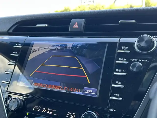 トヨタ カムリ G レザーパッケージ 島根県 2017(平29)年 4.2万km グラファイトM 登録時走行距離41845km/ワンオーナー/保証書/取扱説明書/純正メーカーOPナビ/・フルセグTV/・Bluetooth接続/・CD/DVD再生/・SDミュージックサーバー/・AM/FM/ToyotaSafetySense/・プリクラッシュセーフティ/・レーンディパーチャーアラート/・オートマチックハイビーム/・レーダークルーズコントロール/・ブラインドスポットモニター/・先行車発信アラート/・リヤクロストラフィックアラート/レザーシート/前席パワーシート/前席シートヒーター/ビルトインETC/前後ドライブレコーダー/コーナーセンサー/スペアキー/純正フロアマット/純正18インチアルミホイール