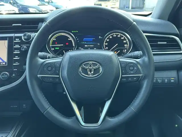 トヨタ カムリ G レザーパッケージ 島根県 2017(平29)年 4.2万km グラファイトM 登録時走行距離41845km/ワンオーナー/保証書/取扱説明書/純正メーカーOPナビ/・フルセグTV/・Bluetooth接続/・CD/DVD再生/・SDミュージックサーバー/・AM/FM/ToyotaSafetySense/・プリクラッシュセーフティ/・レーンディパーチャーアラート/・オートマチックハイビーム/・レーダークルーズコントロール/・ブラインドスポットモニター/・先行車発信アラート/・リヤクロストラフィックアラート/レザーシート/前席パワーシート/前席シートヒーター/ビルトインETC/前後ドライブレコーダー/コーナーセンサー/スペアキー/純正フロアマット/純正18インチアルミホイール