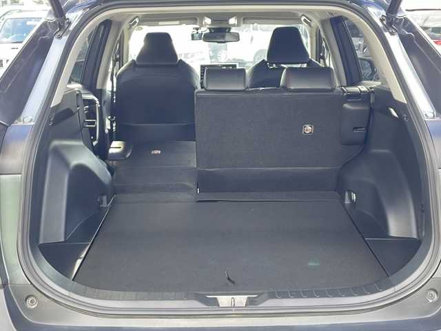 トヨタ ＲＡＶ４ アドベンチャー オフロードPKG 道東・釧路十勝 2022(令4)年 6.5万km グレーメタリック ・ワンオーナー/・4WD/・寒冷地仕様/・純正ディスプレイオーディオ/（Miracast・FM・AM・BT）/・全方位カメラ/バックカメラ/・追従式クルーズコントロール/・BSM/・フロントワイパーデアイサー/・ダウンヒルアシスト/・スノーモード/・横滑り防止/・コーナーセンサー/・パワーバックドア/・LEDヘッドライト/・フォグライト/・オートマチックハイビーム/・オートライト/・前席シートヒーター/エアーシート/・ステアリングヒーター/・ビルトインETC/・純正エンジンスターター（キー一体型）/・革巻きステアリング/・ステアリングスイッチ/・MTモード付AT/・ヒッチメンバー/・ルーフレール/・電格ウィンカーミラー/・ドアバイザー/・スマートキー/・プッシュスタート