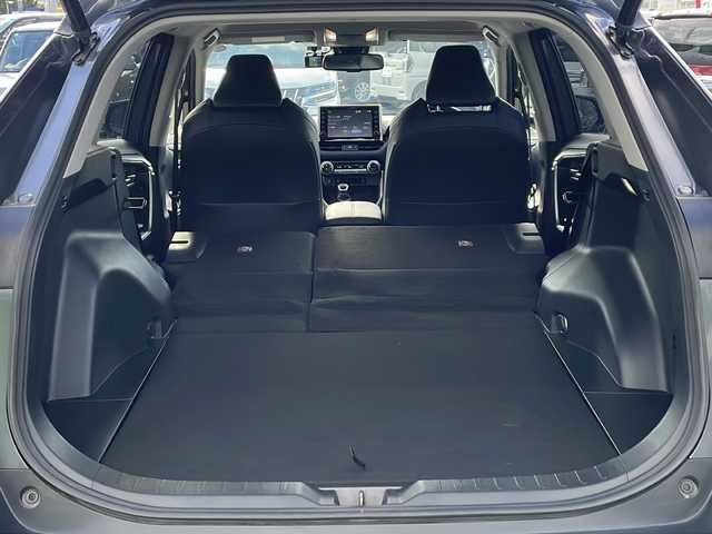 トヨタ ＲＡＶ４ アドベンチャー オフロードPKG 道東・釧路十勝 2022(令4)年 6.5万km グレーメタリック ・ワンオーナー/・4WD/・寒冷地仕様/・純正ディスプレイオーディオ/（Miracast・FM・AM・BT）/・全方位カメラ/バックカメラ/・追従式クルーズコントロール/・BSM/・フロントワイパーデアイサー/・ダウンヒルアシスト/・スノーモード/・横滑り防止/・コーナーセンサー/・パワーバックドア/・LEDヘッドライト/・フォグライト/・オートマチックハイビーム/・オートライト/・前席シートヒーター/エアーシート/・ステアリングヒーター/・ビルトインETC/・純正エンジンスターター（キー一体型）/・革巻きステアリング/・ステアリングスイッチ/・MTモード付AT/・ヒッチメンバー/・ルーフレール/・電格ウィンカーミラー/・ドアバイザー/・スマートキー/・プッシュスタート