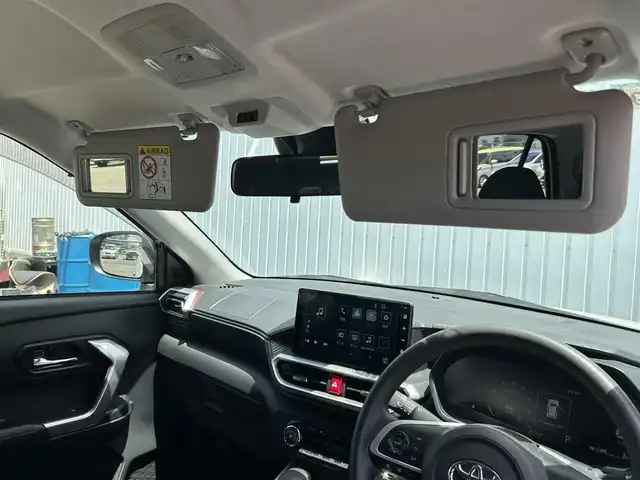 トヨタ ライズ G 熊本県 2023(令5)年 0.9万km シャイニングホワイトパール ワンオーナー/純正ディスプレイオーディオ/・AM/FM/USB/iPod/HDMI/BT/・フルセグTV/・AppleCarPlay/AndroidAuto/全周囲カメラ/・フロント/サイド/バック/スマートアシスト/・先行車発進お知らせ機能/・横滑り防止機能/・アイドリングストップ/・衝突被害軽減システム/・クリアランスソナー/前後コーナーセンサー/ステアリングリモコン/オートライト/・ヘッドライトレベライザー/・LEDライト/テレビキャンセラー/電動格納ミラー/・ウィンカーミラー/純正ETC/純正ドアバイザー/純正フロアマット/スマートキー/・スペアキー