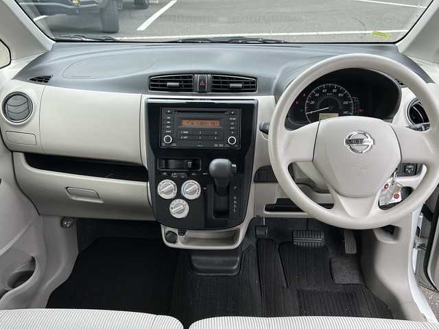 日産 デイズ J 鹿児島県 2018(平30)年 4.7万km ホワイト 衝突軽減ブレーキ/パワーウィンドウ/パワーステアリング/AUX/横滑り防止装置/純正オーディオ/FM/AM/CD/電動格納ミラー/ダブルエアバックイト/純正フロアマット/純正ヘッドライト