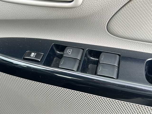 日産 デイズ J 鹿児島県 2018(平30)年 4.7万km ホワイト 衝突軽減ブレーキ/パワーウィンドウ/パワーステアリング/AUX/横滑り防止装置/純正オーディオ/FM/AM/CD/電動格納ミラー/ダブルエアバックイト/純正フロアマット/純正ヘッドライト