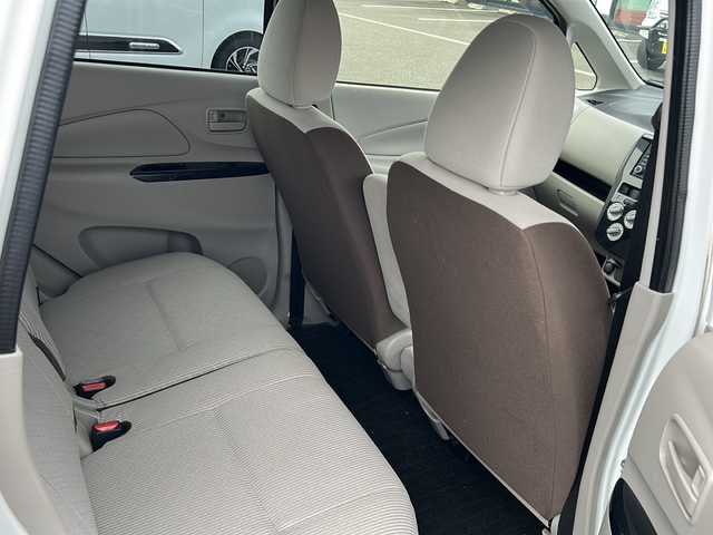 日産 デイズ J 鹿児島県 2018(平30)年 4.7万km ホワイト 衝突軽減ブレーキ/パワーウィンドウ/パワーステアリング/AUX/横滑り防止装置/純正オーディオ/FM/AM/CD/電動格納ミラー/ダブルエアバックイト/純正フロアマット/純正ヘッドライト