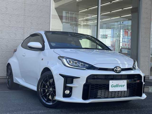 トヨタ ＧＲヤリス RZ ハイパフォーマンス 埼玉県 2023(令5)年 0.7万km スーパーホワイトⅡ /4WD/ICターボ//純正メモリナビ//フルセグTV//バックカメラ//Bluetoothオーディオ//レーダークルーズコントロール//ビルトインETC//スマートキーx2//LEDヘッドライト/LEDフォグ//PCS/LTA/BSM//HUD/RCTA/RSA//クリアランスソナー//W.サイド.カーテンエアバッグ//ABS/横滑り防止装置//前後ドラレコ//アイドリングSTOP//ICウォータースプレー//オートライト//プライバシーガラス//ドアバイザー//純正18インチAW//新車時保証書//取扱説明書//ナビ取説