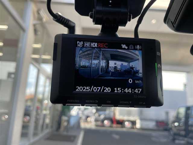 トヨタ ＧＲヤリス RZ ハイパフォーマンス 埼玉県 2023(令5)年 0.7万km スーパーホワイトⅡ /4WD/ICターボ//純正メモリナビ//フルセグTV//バックカメラ//Bluetoothオーディオ//レーダークルーズコントロール//ビルトインETC//スマートキーx2//LEDヘッドライト/LEDフォグ//PCS/LTA/BSM//HUD/RCTA/RSA//クリアランスソナー//W.サイド.カーテンエアバッグ//ABS/横滑り防止装置//前後ドラレコ//アイドリングSTOP//ICウォータースプレー//オートライト//プライバシーガラス//ドアバイザー//純正18インチAW//新車時保証書//取扱説明書//ナビ取説