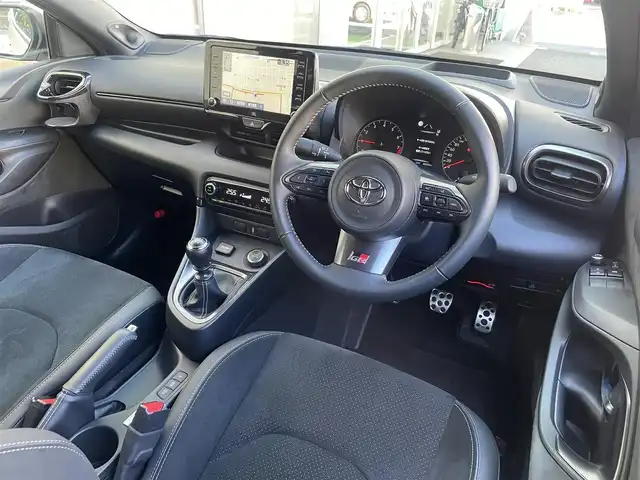 トヨタ ＧＲヤリス RZ ハイパフォーマンス 埼玉県 2023(令5)年 0.7万km スーパーホワイトⅡ /4WD/ICターボ//純正メモリナビ//フルセグTV//バックカメラ//Bluetoothオーディオ//JBLサウンド//アダプティブクルーズコントロール//ビルトインETC//スマートキーx2//LEDヘッドライト/LEDフォグ//PCS/LTA/BSM//HUD/RCTA/RSA//クリアランスソナー//W.サイド.カーテンエアバッグ//ABS/横滑り防止装置//前後ドラレコ//アイドリングSTOP//ICウォータースプレー//オートライト/オートハイビーム//プライバシーガラス//ドアバイザー//純正18インチAW//新車時保証書//取扱説明書//ナビ取説