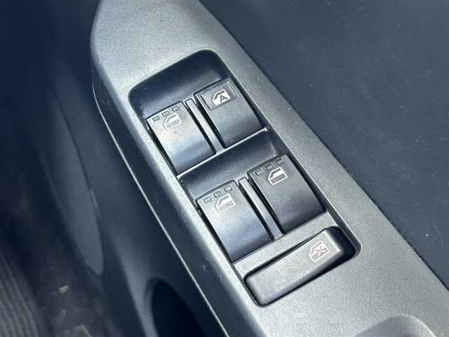 ダイハツ ミラ イース L SAⅢ 静岡県 2018(平30)年 4.5万km ホワイト スマートアシスト３/純正オーディオ/ＣＤ再生/ＡＵＸ接続/キーレスエントリー/パーキングセンサー/オートハイビーム/ヘッドライトレベライザー/純正フロアマット/ドアバイザー/アイドリングストップ/ＡＣ