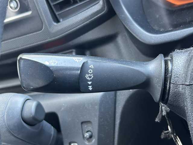 ダイハツ ミラ イース L SAⅢ 静岡県 2018(平30)年 4.5万km ホワイト スマートアシスト３/純正オーディオ/ＣＤ再生/ＡＵＸ接続/キーレスエントリー/パーキングセンサー/オートハイビーム/ヘッドライトレベライザー/純正フロアマット/ドアバイザー/アイドリングストップ/ＡＣ