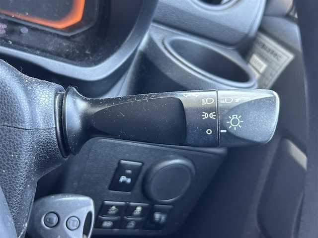 ダイハツ ミラ イース L SAⅢ 静岡県 2018(平30)年 4.5万km ホワイト スマートアシスト３/純正オーディオ/ＣＤ再生/ＡＵＸ接続/キーレスエントリー/パーキングセンサー/オートハイビーム/ヘッドライトレベライザー/純正フロアマット/ドアバイザー/アイドリングストップ/ＡＣ