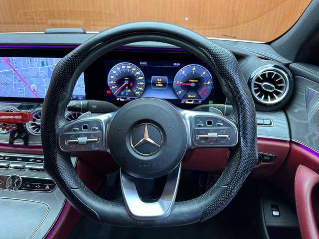 メルセデス・ベンツ ＣＬＳ２２０ｄ スポーツ エクスクルーシブPKG 千葉県 2019(令1)年 3.2万km ダイヤモンドホワイト ＳＲ　/ＡＣＣ　/赤黒革　/ナビ　/ＴＶ　/３６０°Ｂｕｒｍｅｓｔｅｒサウンド　/シートＨ　/ベンチレーション　/電動トランク　/ＨＵＤ　/オートハイビーム　/アダプティブパーキングアシスト　/衝突軽減Ｂ　/ＢＳＭ　/ＬＫＡ