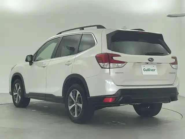 スバル フォレスター プレミアム 福井県 2018(平30)年 6.9万km クリスタルホワイトP 4WD/純正ナビ/CD/DVD/フルセグTV/Bluetooth/SD/AM/FM/バックカメラ /サイドカメラ/EyeSight Ver.3/・プリクラッシュブレーキ/・プリクラッシュブレーキアシスト/・AT誤発進抑制制御/・AT誤後進抑制制御&後退速度リミッター/・後退時ブレーキアシスト/・ツーリングアシスト/・全車速追従機能付クルーズコントロール/・アクティブレーンキープ/・先行車発進お知らせ/・車間距離警報/・車線逸脱警報/・ふらつき警報/純正ドライブレコーダー/レザーシート【メーカーオプション】/パワーバックドア 【メーカーオプション】/革巻きステアリング/ステアリングヒーター/ステアリングチルド機構/パドルシフト/シートヒーター /プッシュスタート /スペアキー/純正フロアマット