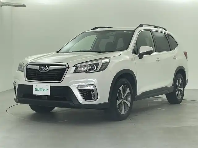 スバル フォレスター プレミアム 福井県 2018(平30)年 6.9万km クリスタルホワイトP 4WD/純正ナビ/CD/DVD/フルセグTV/Bluetooth/SD/AM/FM/バックカメラ /サイドカメラ/EyeSight Ver.3/・プリクラッシュブレーキ/・プリクラッシュブレーキアシスト/・AT誤発進抑制制御/・AT誤後進抑制制御&後退速度リミッター/・後退時ブレーキアシスト/・ツーリングアシスト/・全車速追従機能付クルーズコントロール/・アクティブレーンキープ/・先行車発進お知らせ/・車間距離警報/・車線逸脱警報/・ふらつき警報/純正ドライブレコーダー/レザーシート【メーカーオプション】/パワーバックドア 【メーカーオプション】/革巻きステアリング/ステアリングヒーター/ステアリングチルド機構/パドルシフト/シートヒーター /プッシュスタート /スペアキー/純正フロアマット