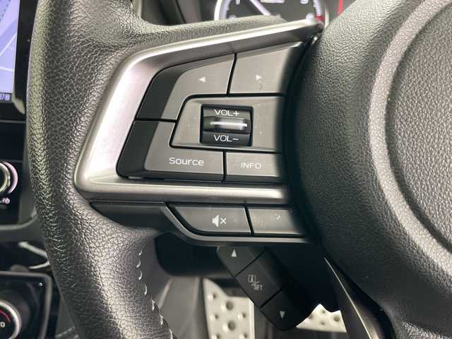 スバル フォレスター プレミアム 道央・札幌 2018(平30)年 6.9万km クリスタルホワイトP ・4WD/・純正ナビ/CD/DVD/TV/BT/USB/・バックカメラ /サイドカメラ/・EyeSight Ver.3/・パワーバックドア /・ツーリングアシスト/・全車速追従機能付クルーズコントロール/・ブラインドスポットモニター/・純正ドライブレコーダー/・レザーシート/・ステアリングヒーター/・パドルシフト/・シートヒーター /・スペアキー