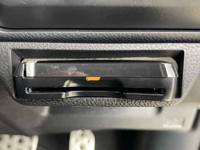 スバル フォレスター プレミアム 道央・札幌 2018(平30)年 6.9万km クリスタルホワイトP ・4WD/・純正ナビ/CD/DVD/TV/BT/USB/・バックカメラ /サイドカメラ/・EyeSight Ver.3/・パワーバックドア /・ツーリングアシスト/・全車速追従機能付クルーズコントロール/・ブラインドスポットモニター/・純正ドライブレコーダー/・レザーシート/・ステアリングヒーター/・パドルシフト/・シートヒーター /・スペアキー