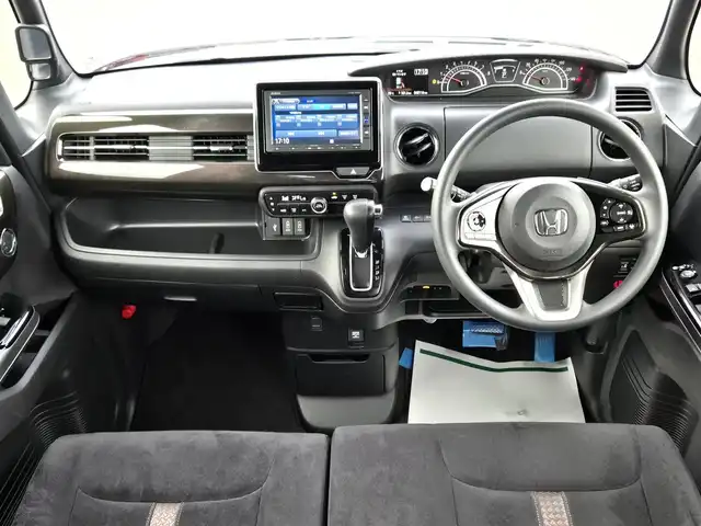 ホンダ Ｎ ＢＯＸ カスタム G L ホンダセンシング 鹿児島県 2019(令1)年 4.3万km クリスタルブラックパール 純正ナビ/片側パワースライドドア/バックカメラ/ビルトインETC/アダプティブクルーズコントロール/ソナーセンサー/ホンダセンシング/・衝突軽減ブレーキ/・前後誤発進抑制機能/・歩行者事故低減ステアリング/・先行車発進お知らせ機能/・車線維持支援システム/・オートハイビーム/・標識認識機能/LEDヘッドランプ/ステアリングスイッチ/チップアップ機能付スライドリアシート/純正14インチアルミホイール/スマートキーシステム/プッシュエンジンスタート/禁煙車