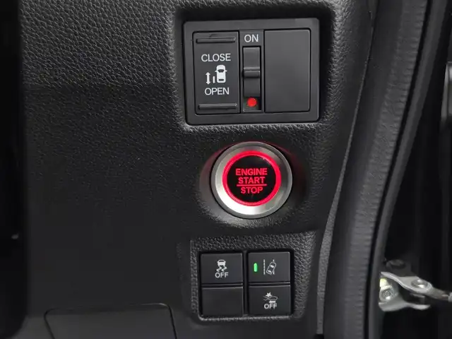 ホンダ Ｎ ＢＯＸ カスタム G L ホンダセンシング 鹿児島県 2019(令1)年 4.3万km クリスタルブラックパール 純正ナビ/片側パワースライドドア/バックカメラ/ビルトインETC/アダプティブクルーズコントロール/ソナーセンサー/ホンダセンシング/・衝突軽減ブレーキ/・前後誤発進抑制機能/・歩行者事故低減ステアリング/・先行車発進お知らせ機能/・車線維持支援システム/・オートハイビーム/・標識認識機能/LEDヘッドランプ/ステアリングスイッチ/チップアップ機能付スライドリアシート/純正14インチアルミホイール/スマートキーシステム/プッシュエンジンスタート/禁煙車