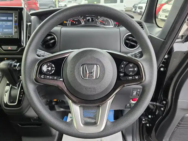 ホンダ Ｎ ＢＯＸ カスタム G L ホンダセンシング 鹿児島県 2019(令1)年 4.3万km クリスタルブラックパール 純正ナビ/片側パワースライドドア/バックカメラ/ビルトインETC/アダプティブクルーズコントロール/ソナーセンサー/ホンダセンシング/・衝突軽減ブレーキ/・前後誤発進抑制機能/・歩行者事故低減ステアリング/・先行車発進お知らせ機能/・車線維持支援システム/・オートハイビーム/・標識認識機能/LEDヘッドランプ/ステアリングスイッチ/チップアップ機能付スライドリアシート/純正14インチアルミホイール/スマートキーシステム/プッシュエンジンスタート/禁煙車