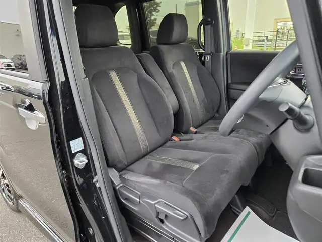 ホンダ Ｎ ＢＯＸ カスタム G L ホンダセンシング 鹿児島県 2019(令1)年 4.3万km クリスタルブラックパール 純正ナビ/片側パワースライドドア/バックカメラ/ビルトインETC/アダプティブクルーズコントロール/ソナーセンサー/ホンダセンシング/・衝突軽減ブレーキ/・前後誤発進抑制機能/・歩行者事故低減ステアリング/・先行車発進お知らせ機能/・車線維持支援システム/・オートハイビーム/・標識認識機能/LEDヘッドランプ/ステアリングスイッチ/チップアップ機能付スライドリアシート/純正14インチアルミホイール/スマートキーシステム/プッシュエンジンスタート/禁煙車