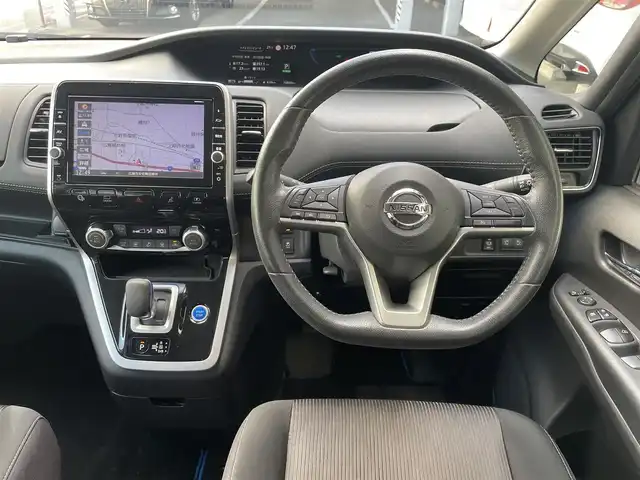 日産 セレナ e－パワー ハイウェイスター V 大分県 2019(平31)年 7.5万km ダイヤモンドブラック セーフティパックA/ダイナミックパッケージ/エマージェンシーブレーキ/純正9インチナビ/・CD/DVD/DTV/Bluetooth/アラウンドビューモニター/純正フリップダウンモニター/クルーズコントロール/両側パワースライドドア/LEDオートライト/オートハイビーム/純正前方ドライブレコーダー/ビルトインETC/スマートキー/スペアキー/プッシュスタート/純正15インチアルミホイール