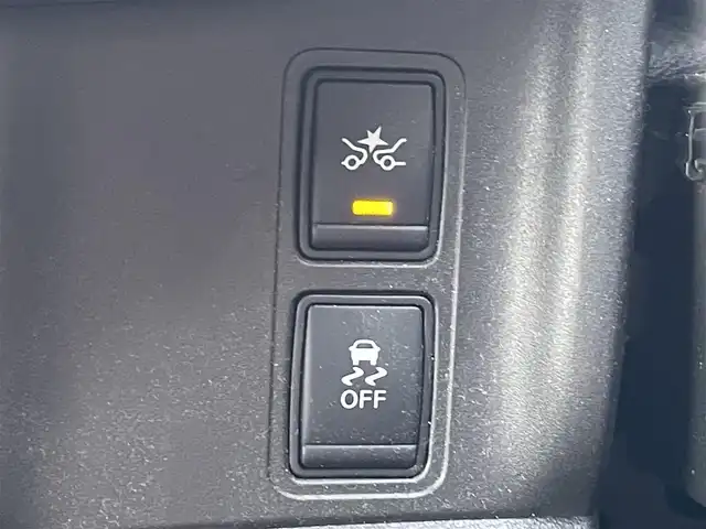 日産 セレナ e－パワー ハイウェイスター V 大分県 2019(平31)年 7.5万km ダイヤモンドブラック セーフティパックA/ダイナミックパッケージ/エマージェンシーブレーキ/純正9インチナビ/・CD/DVD/DTV/Bluetooth/アラウンドビューモニター/純正フリップダウンモニター/クルーズコントロール/両側パワースライドドア/LEDオートライト/オートハイビーム/純正前方ドライブレコーダー/ビルトインETC/スマートキー/スペアキー/プッシュスタート/純正15インチアルミホイール