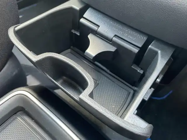 日産 セレナ e－パワー ハイウェイスター V 大分県 2019(平31)年 7.5万km ダイヤモンドブラック セーフティパックA/ダイナミックパッケージ/エマージェンシーブレーキ/純正9インチナビ/・CD/DVD/DTV/Bluetooth/アラウンドビューモニター/純正フリップダウンモニター/クルーズコントロール/両側パワースライドドア/LEDオートライト/オートハイビーム/純正前方ドライブレコーダー/ビルトインETC/スマートキー/スペアキー/プッシュスタート/純正15インチアルミホイール