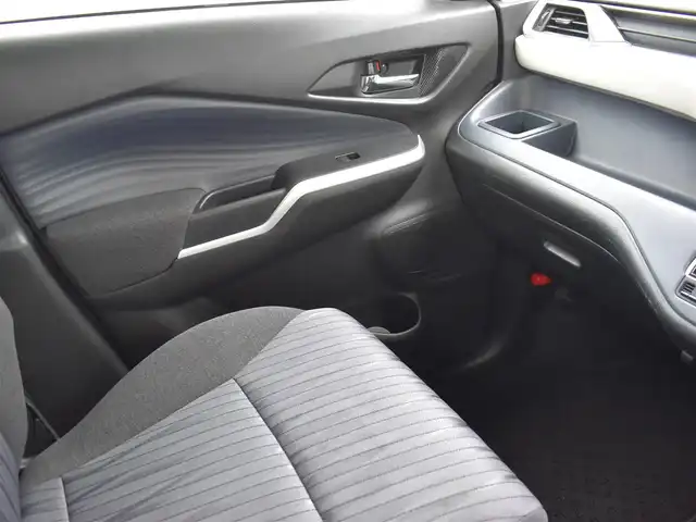 スズキ ソリオ HV MZ 福岡県 2022(令4)年 7.4万km スーパーブラックパール デュアルカメラブレーキサポート/全方位モニター用カメラ/両側パワースライドドア/レーダークルーズコントロール/前席シートヒーター/純正15インチアルミホイール/ヘッドアップディスプレイ/ドアバイザー/フロアマット/プッシュスタート/スマートキー×2/新車時保証書/取扱説明書