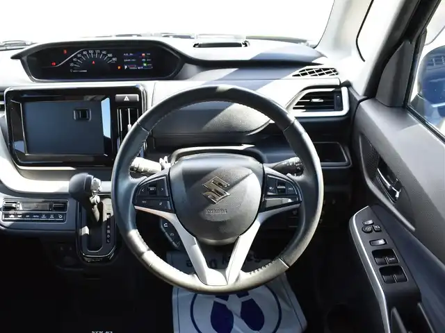 スズキ ソリオ HV MZ 福岡県 2022(令4)年 7.4万km スーパーブラックパール デュアルカメラブレーキサポート/全方位モニター用カメラ/両側パワースライドドア/レーダークルーズコントロール/前席シートヒーター/純正15インチアルミホイール/ヘッドアップディスプレイ/ドアバイザー/フロアマット/プッシュスタート/スマートキー×2/新車時保証書/取扱説明書