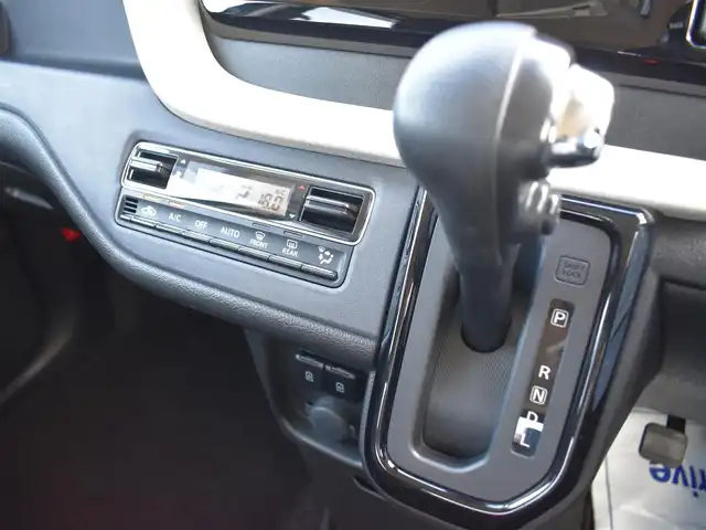 スズキ ソリオ HV MZ 福岡県 2022(令4)年 7.4万km スーパーブラックパール デュアルカメラブレーキサポート/全方位モニター用カメラ/両側パワースライドドア/レーダークルーズコントロール/前席シートヒーター/純正15インチアルミホイール/ヘッドアップディスプレイ/ドアバイザー/フロアマット/プッシュスタート/スマートキー×2/新車時保証書/取扱説明書