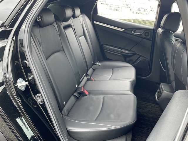 ホンダ シビック ハッチバック 山形県 2019(令1)年 2.6万km クリスタルブラックパール レザーインテリア（MOP）/ホンダセンシング　/　・衝突軽減ブレーキ/　・路外逸脱抑制機能/　・渋滞追従機能付きアダブティブクルーズコントロール/　・標識認識機能/ワーク（WORK）19インチアルミホイール/　（ＬＡＮＶＥＣ　ＬＳ１）/LEDヘッドライト　/運転席８Ｗａｙパワーシート　/クルーズコントロール/社外ナビ/TV/バックカメラ/ETC