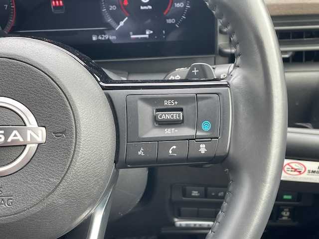 日産 セレナ ハイウェイスター V 沖縄県 2023(令5)年 3.1万km ダイヤモンドブラック ●純正12.3インチナビ/(フルセグ/Bluetooth/AppleCarPlay/AndroidAuto)/●全方位カメラ/●インテリジェントクルーズコントロール/●ブラインドスポットモニター/●衝突被害軽減システム/●プロパイロット/●前後インテリジェントソナー/●電動パーキングブレーキ/●オートブレーキホールド/●LEDヘッドライト＆フォグランプ/●オートライト/●革巻きステアリング/●ステアリングスイッチ/●ETC2.0/●デジタルインナーミラー/●パドルシフト/●エレクトロニックシフト/●両側パワースライド/●電動格納ウィンカーミラー/●置くだけ充電/●USB/●スマートキー/●プッシュスタート/●社外フロアマット/●純正16インチアルミホイール/●W＋サイド＋カーテンSRS＋ABS