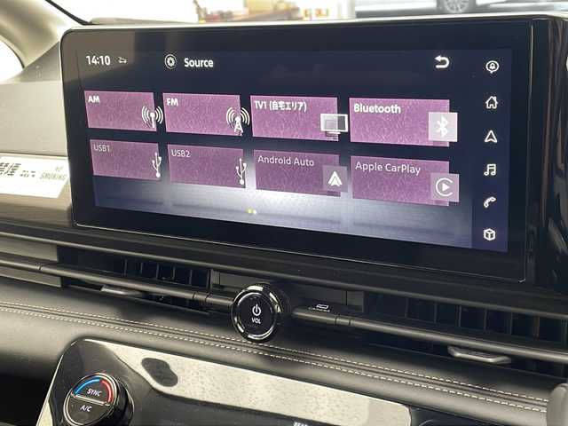 日産 セレナ ハイウェイスター V 沖縄県 2023(令5)年 3.1万km ダイヤモンドブラック 純正12.3インチナビ/(フルセグ/Bluetooth/AppleCarPlay/AndroidAuto)/全方位カメラ/インテリジェントクルーズコントロール/ブラインドスポットモニター/衝突被害軽減システム/プロパイロット/前後インテリジェントソナー/電動パーキングブレーキ/オートブレーキホールド/LEDヘッドライト＆フォグランプ/オートライト/革巻きステアリング/ステアリングスイッチ/ETC2.0/デジタルインナーミラー/パドルシフト/エレクトロニックシフト/両側パワースライド/電動格納ウィンカーミラー/置くだけ充電/USB/スマートキー/プッシュスタート/社外フロアマット/純正16インチアルミホイール/W＋サイド＋カーテンSRS＋ABS