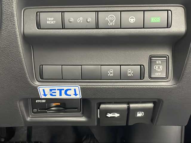 日産 セレナ ハイウェイスター V 沖縄県 2023(令5)年 3.1万km ダイヤモンドブラック 純正12.3インチナビ/(フルセグ/Bluetooth/AppleCarPlay/AndroidAuto)/全方位カメラ/インテリジェントクルーズコントロール/ブラインドスポットモニター/衝突被害軽減システム/プロパイロット/前後インテリジェントソナー/電動パーキングブレーキ/オートブレーキホールド/LEDヘッドライト＆フォグランプ/オートライト/革巻きステアリング/ステアリングスイッチ/ETC2.0/デジタルインナーミラー/パドルシフト/エレクトロニックシフト/両側パワースライド/電動格納ウィンカーミラー/置くだけ充電/USB/スマートキー/プッシュスタート/社外フロアマット/純正16インチアルミホイール/W＋サイド＋カーテンSRS＋ABS