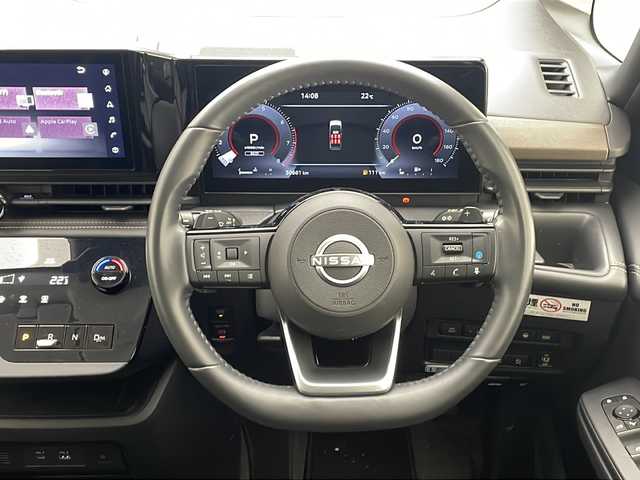 日産 セレナ ハイウェイスター V 沖縄県 2023(令5)年 3.1万km ダイヤモンドブラック 純正12.3インチナビ/(フルセグ/Bluetooth/AppleCarPlay/AndroidAuto)/全方位カメラ/インテリジェントクルーズコントロール/ブラインドスポットモニター/衝突被害軽減システム/プロパイロット/前後インテリジェントソナー/電動パーキングブレーキ/オートブレーキホールド/LEDヘッドライト＆フォグランプ/オートライト/革巻きステアリング/ステアリングスイッチ/ETC2.0/デジタルインナーミラー/パドルシフト/エレクトロニックシフト/両側パワースライド/電動格納ウィンカーミラー/置くだけ充電/USB/スマートキー/プッシュスタート/社外フロアマット/純正16インチアルミホイール/W＋サイド＋カーテンSRS＋ABS