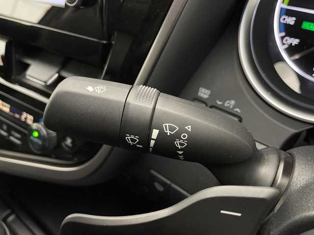 トヨタ カムリ WS 長野県 2023(令5)年 3.2万km プラチナホワイトパールマイカ 4WD/純正ディスプレイオーディオ(ナビ付/BT/HDMI/ラジオ)/バックカメラ/トヨタセーフティセンス/・プリクラッシュセーフティ/・アダプティブクルーズコントロール/・レーンキープアシスト/・BSM/・RCTA/・クリアランスソナー/ハーフレザーシート/パワーシート（D席）/レオニス17インチAW付夏タイヤ/17インチ純正AW付冬タイヤ(VRX3)積込み/寒冷地仕様/ドライブレコーダー（前後）/オートマチックハイビーム/LEDヘッドライト/フロントリヤフォグライト/フロントワイパーデアイサー/純正フロアマット/電動パーキングブレーキ/ブレーキホールド/スペアキー