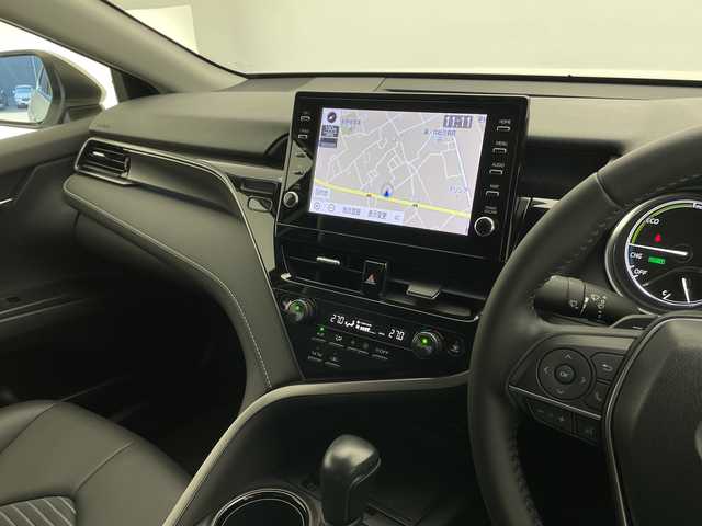 トヨタ カムリ WS 長野県 2023(令5)年 3.2万km プラチナホワイトパールマイカ 4WD/純正ディスプレイオーディオ(ナビ付/BT/HDMI/ラジオ)/バックカメラ/トヨタセーフティセンス/・プリクラッシュセーフティ/・アダプティブクルーズコントロール/・レーンキープアシスト/・BSM/・RCTA/・クリアランスソナー/ハーフレザーシート/パワーシート（D席）/レオニス17インチAW付夏タイヤ/17インチ純正AW付冬タイヤ(VRX3)積込み/寒冷地仕様/ドライブレコーダー（前後）/オートマチックハイビーム/LEDヘッドライト/フロントリヤフォグライト/フロントワイパーデアイサー/純正フロアマット/電動パーキングブレーキ/ブレーキホールド/スペアキー