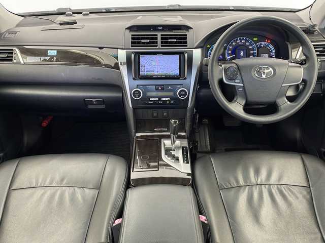トヨタ カムリ ハイブリット 栃木県 2013(平25)年 18万km ホワイトパールクリスタルシャイン 純正ナビ/（BT/フルセグ/CD/DVD/AM/FM)/横滑り防止/ドライブレコーダー/プッシュスタート/スマートキー/純正アルミホイール/純正フロアマット/電動格納ミラー