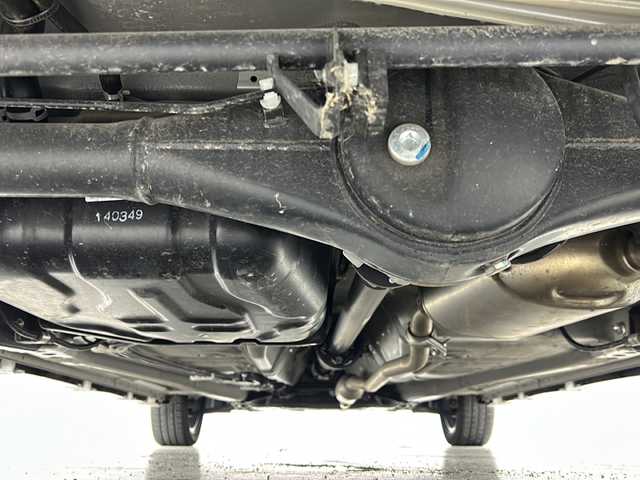 スズキ スペーシア カスタム HYBRID XS 宮城県 2024(令6)年 0.7万km スチールシルバーM 禁煙車/全方位モニター/スズキセーフティサポート/・デュアルセンサーブレーキサポートII/・車線逸脱警報/・アダプティブクルーズコントロール/・オートハイビームアシスト/・ヘッドアップディスプレイ/スズキコネクト9インチナビ/・CD.DVD.BT.USB/フルセグTV/両側パワースライドドア/ハーフレザーシート/前席シートヒーター/後席オットマン/LEDヘッドライト/LEDフォグランプ/ステアリングヒーター/ステアリングスイッチ/電動パーキングブレーキ/オートホールド機能/プッシュスタート/スマートキー/純正15インチアルミホイール/純正フロアマット/ロールサンシェード/シートバックテーブル