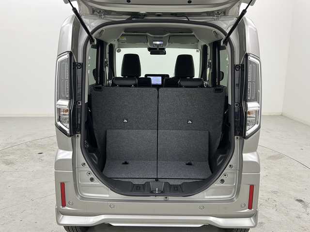 スズキ スペーシア カスタム HYBRID XS 宮城県 2024(令6)年 0.7万km スチールシルバーM 禁煙車/全方位モニター/スズキセーフティサポート/・デュアルセンサーブレーキサポートII/・車線逸脱警報/・アダプティブクルーズコントロール/・オートハイビームアシスト/・ヘッドアップディスプレイ/スズキコネクト9インチナビ/・CD.DVD.BT.USB/フルセグTV/両側パワースライドドア/ハーフレザーシート/前席シートヒーター/後席オットマン/LEDヘッドライト/LEDフォグランプ/ステアリングヒーター/ステアリングスイッチ/電動パーキングブレーキ/オートホールド機能/プッシュスタート/スマートキー/純正15インチアルミホイール/純正フロアマット/ロールサンシェード/シートバックテーブル