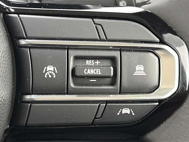 スズキ スペーシア カスタム HYBRID XS 宮城県 2024(令6)年 0.7万km スチールシルバーM 禁煙車/全方位モニター/スズキセーフティサポート/・デュアルセンサーブレーキサポートII/・車線逸脱警報/・アダプティブクルーズコントロール/・オートハイビームアシスト/・ヘッドアップディスプレイ/スズキコネクト9インチナビ/・CD.DVD.BT.USB/フルセグTV/両側パワースライドドア/ハーフレザーシート/前席シートヒーター/後席オットマン/LEDヘッドライト/LEDフォグランプ/ステアリングヒーター/ステアリングスイッチ/電動パーキングブレーキ/オートホールド機能/プッシュスタート/スマートキー/純正15インチアルミホイール/純正フロアマット/ロールサンシェード/シートバックテーブル