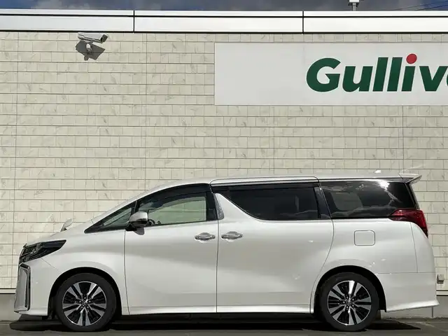 トヨタ アルファード S Cパッケージ 岩手県 2021(令3)年 3.8万km ホワイトパールクリスタルシャイン 禁煙車/ツインサンルーフ/純正フリップダウンモニター/レザーシート/両側パワースライドドア/デジタルインナーミラー/ハンドルヒーター/前席シートヒーター/エアシート/前席/2列目パワーシート/パワーバックドア/ディスプレイオーディオ/→Bluetooth/FM/AM/バックカメラ/ステアリングスイッチ/追従型クルーズコントロール/前後コーナーセンサー/レーンキープアシスト/衝突軽減システム/ブラインドスポットモニター/電子パーキング/オートブレーキホールド/オートライト/オートハイビーム/LEDヘッドライト/LEDフォグライト/〇プッシュスタート/〇電動格納ミラー/〇ウィンカーミラー/〇ドアバイザー/〇フロアマット/〇シガーソケット/〇USBポート/〇スマートキー/前後ドライブレコーダー/ビルトインETC/冬タイヤ社外AW車載