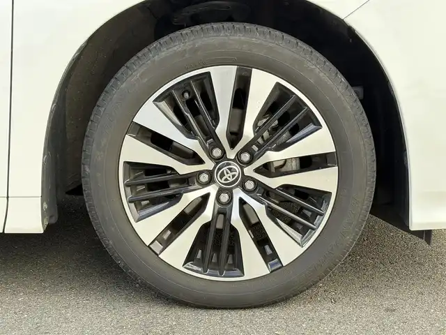 トヨタ アルファード S Cパッケージ 岩手県 2021(令3)年 3.8万km ホワイトパールクリスタルシャイン 禁煙車/ツインサンルーフ/純正フリップダウンモニター/レザーシート/両側パワースライドドア/デジタルインナーミラー/ハンドルヒーター/前席シートヒーター/エアシート/前席/2列目パワーシート/パワーバックドア/ディスプレイオーディオ/→Bluetooth/FM/AM/バックカメラ/ステアリングスイッチ/追従型クルーズコントロール/前後コーナーセンサー/レーンキープアシスト/衝突軽減システム/ブラインドスポットモニター/電子パーキング/オートブレーキホールド/オートライト/オートハイビーム/LEDヘッドライト/LEDフォグライト/〇プッシュスタート/〇電動格納ミラー/〇ウィンカーミラー/〇ドアバイザー/〇フロアマット/〇シガーソケット/〇USBポート/〇スマートキー/前後ドライブレコーダー/ビルトインETC/冬タイヤ社外AW車載