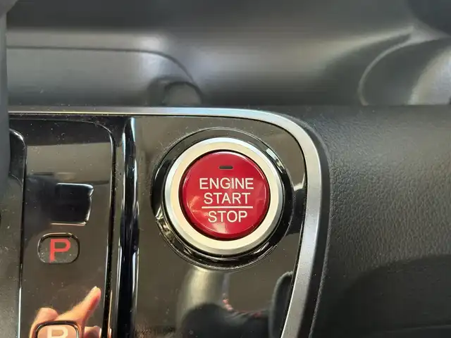 ホンダ Ｎ ＢＯＸ カスタム G ターボ Lパッケージ 石川県 2015(平27)年 4.7万km ブリリアントスポーティブルーメタリック2トーン ・ディーラー点検記録H28:29:30:31:R2:3:4:5:7年有り　/・ワンオーナー　/・４WD/・ターボ車両/・両側パワースライドドア　/・黒ハーフレザーシート　/・オートライト　/・HIDヘットライト　/・LEDフォグライト　/・2列目ロールサンシェード/・純正ワンセグTV/・バックカメラ/・クルーズコントロール/・オートリトラクタブミラー/・ウインカーミラー/・純正15インチアルミ/・ブリジストンタイヤ/・スマートキー×２/・プッシュスタート/・保証書/・取説