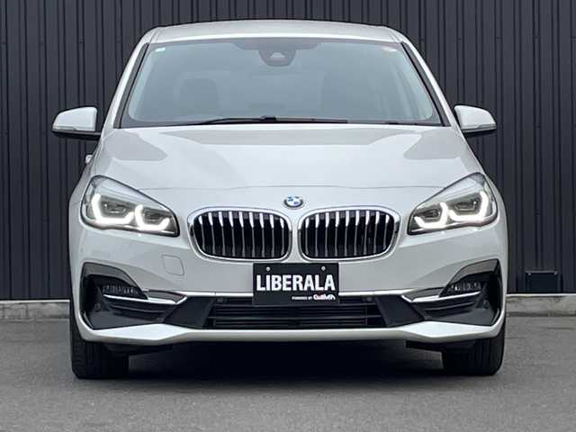 ＢＭＷ ２１８ｄ グランツアラー ラグジュアリー 福島県 2019(平31)年 3.5万km ミネラルホワイト コンフォートアクセス/バックカメラ/前後コーナーセンサー/黒レザーシート/前席シートヒーター/パワーシート/LEDヘッドライト/フットオープナー/ウッドパネル/アンビエントライト/スピードリミッター/ミラーETC2.0