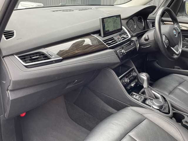 ＢＭＷ ２１８ｄ グランツアラー ラグジュアリー 福島県 2019(平31)年 3.5万km ミネラルホワイト コンフォートアクセス/バックカメラ/前後コーナーセンサー/黒レザーシート/前席シートヒーター/パワーシート/LEDヘッドライト/フットオープナー/ウッドパネル/アンビエントライト/スピードリミッター/ミラーETC2.0