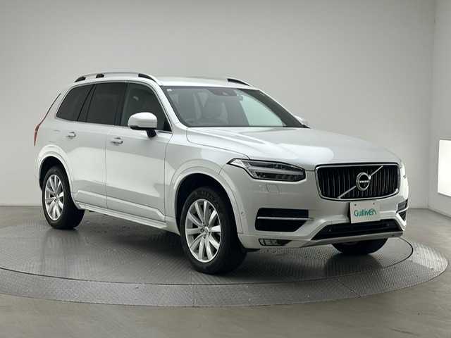 ボルボ ＸＣ９０ T5 AWD モーメンタム 兵庫県 2016(平28)年 8.2万km クリスタルホワイトP 純正HDDナビ/（CD、BT、USB、フルセグ）/ドライブレコーダー/アラウンドビューモニター/コーナーセンサー/アイドリングストップ/４WD/ACC/BSM/LKA/自動駐車/自動発進/クロストラックアラート/ETC/レザーシート/パワーシート/シートヒーター/ルーフレール/フットトランクオープナー/パワーバックドア/LEDヘッドライト/LEDフォグランプ/オートハイビーム/社外フロアマット/純正19インチAW