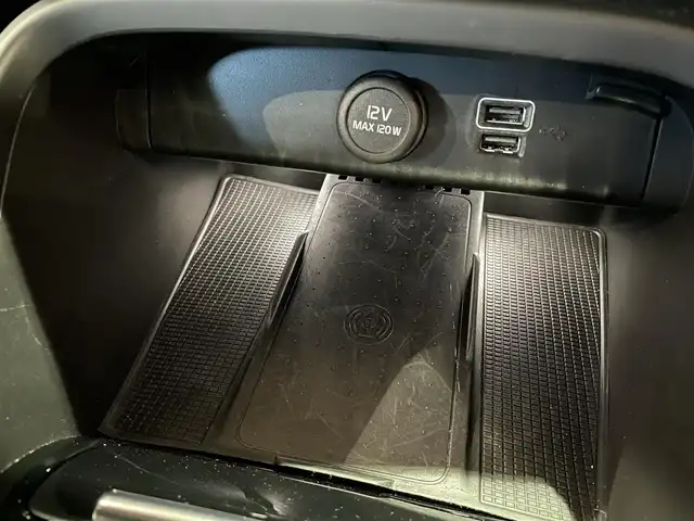 ボルボ ＸＣ４０ B4 AWD インスクリプション 道央・札幌 2021(令3)年 2.9万km シルバー グレイシャーシルバー/harman/kardonサラウンド/純正HDDナビ/フルセグTV/USB/Bluetooth/360°カメラ/パークアシストパイロット/本革シート/シートヒーター/ステアリングヒーター/CitySafety/ACC/BLIS/CTA/LKA/パイロットアシスト/LEDヘッドライト/ワイヤレスチャージング/パワーテールゲート